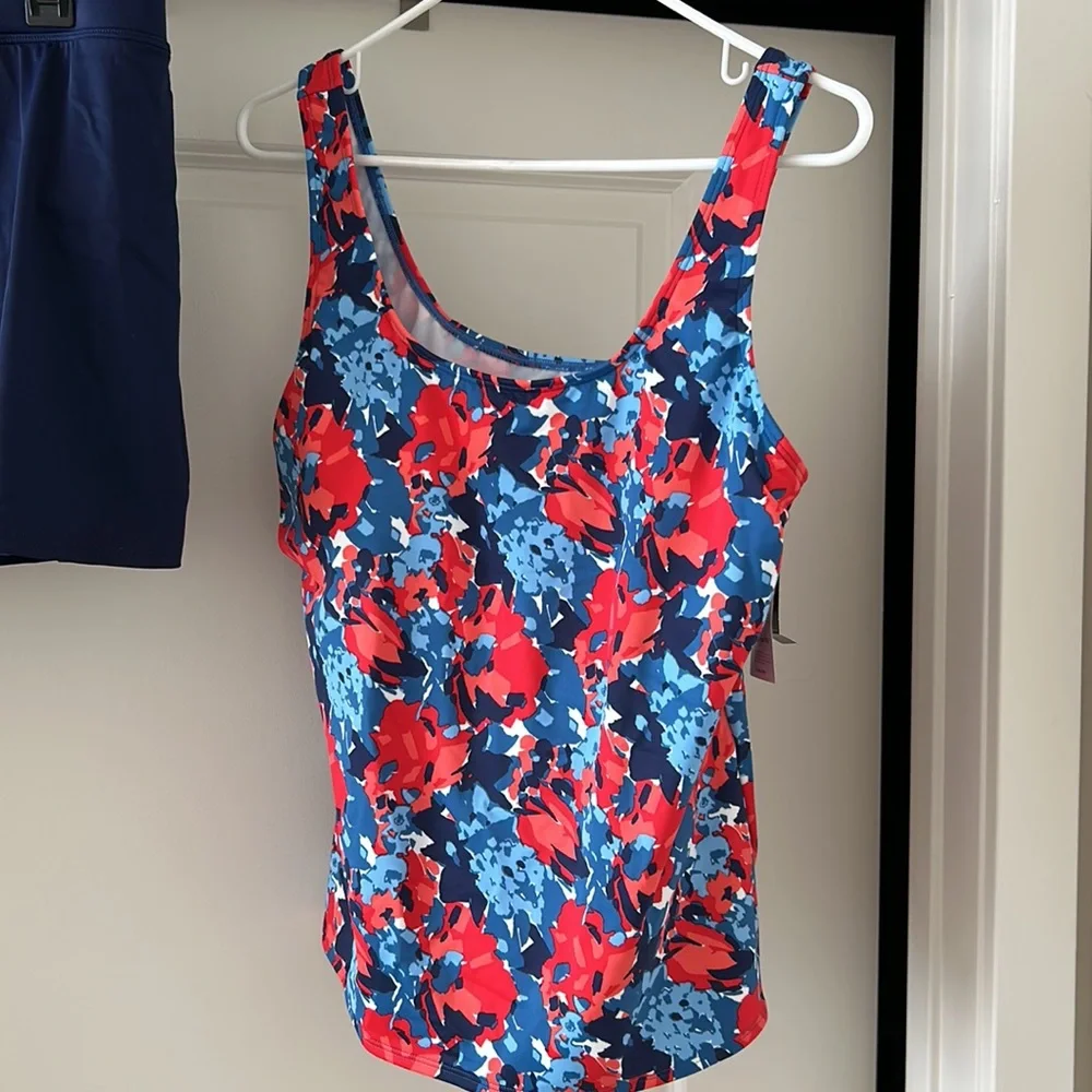L.L.Bean Rustic blue vintage floral tankini with navy skirted bottom nwt size 14 - Picture 2 of 10